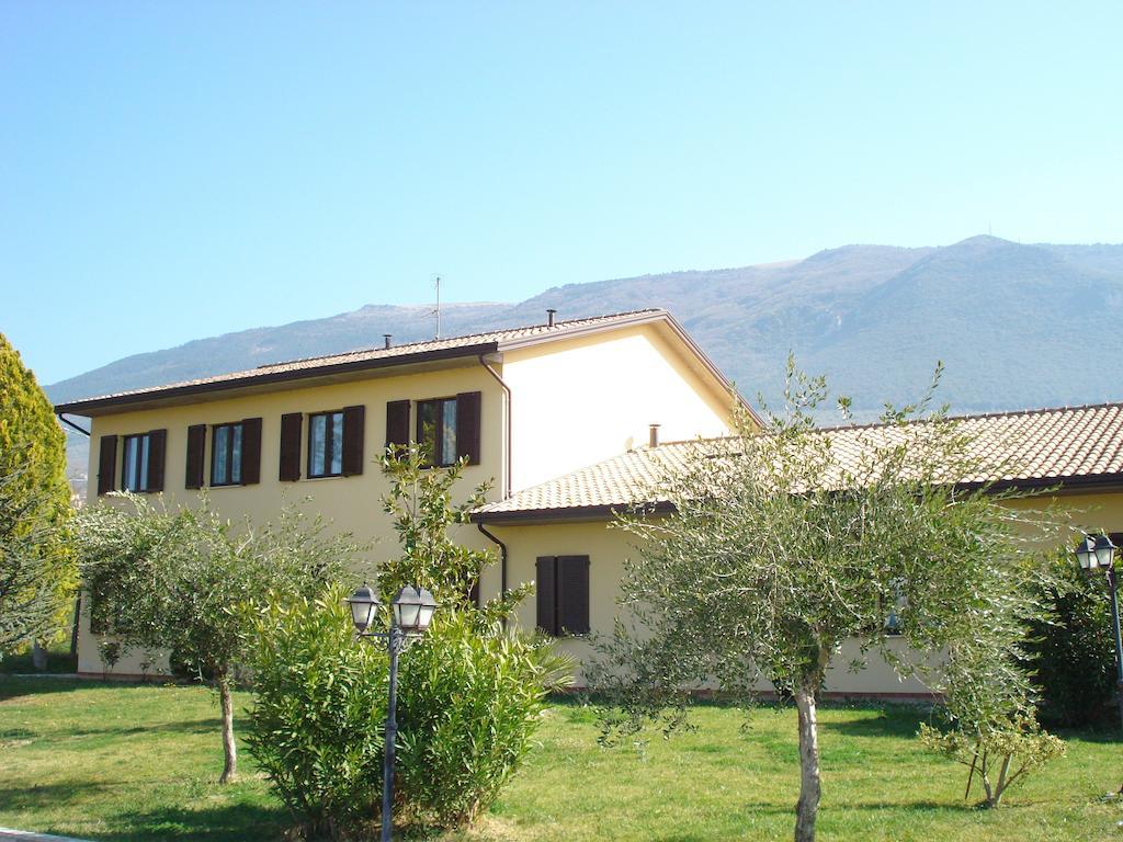Ostello Victor Center Assis Exterior foto